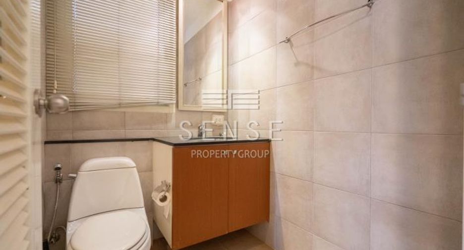For rent 4 bedrooms condo in Watthana, Bangkok