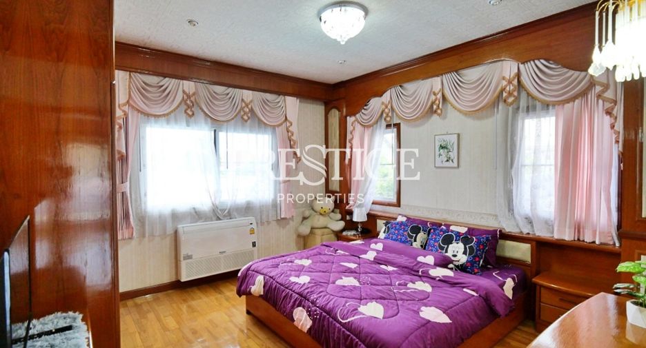 Haus zum Kauf mit 5 Zimmer in East Pattaya, Pattaya