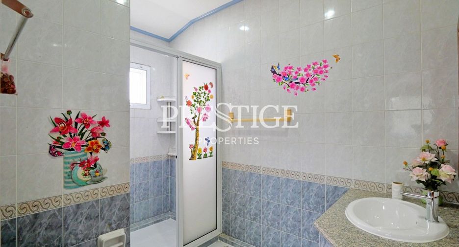 Haus zum Kauf mit 5 Zimmer in East Pattaya, Pattaya
