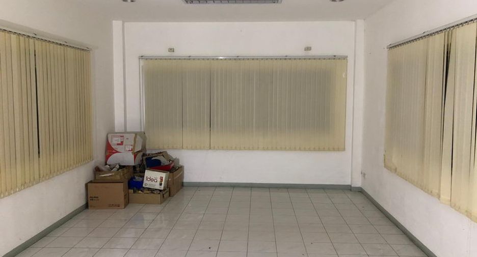 For sale そして for rent warehouse in Khlong Luang, Pathum Thani