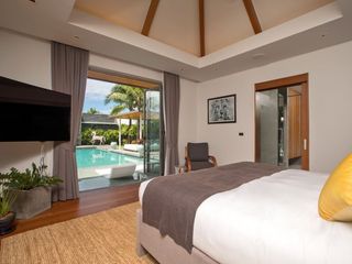 For rent and for sale 4 bedrooms villa in Thalang, Phuket