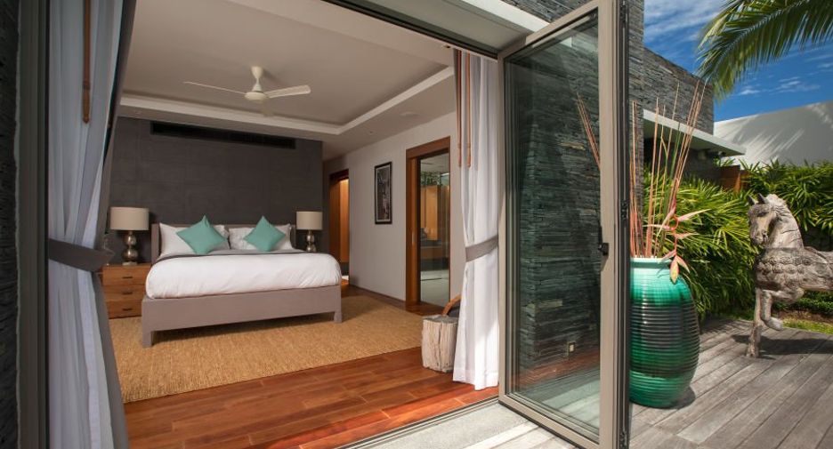 For rent and for sale 4 bedrooms villa in Thalang, Phuket