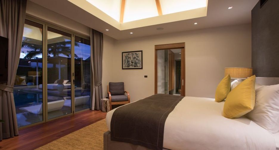For rent and for sale 4 bedrooms villa in Thalang, Phuket