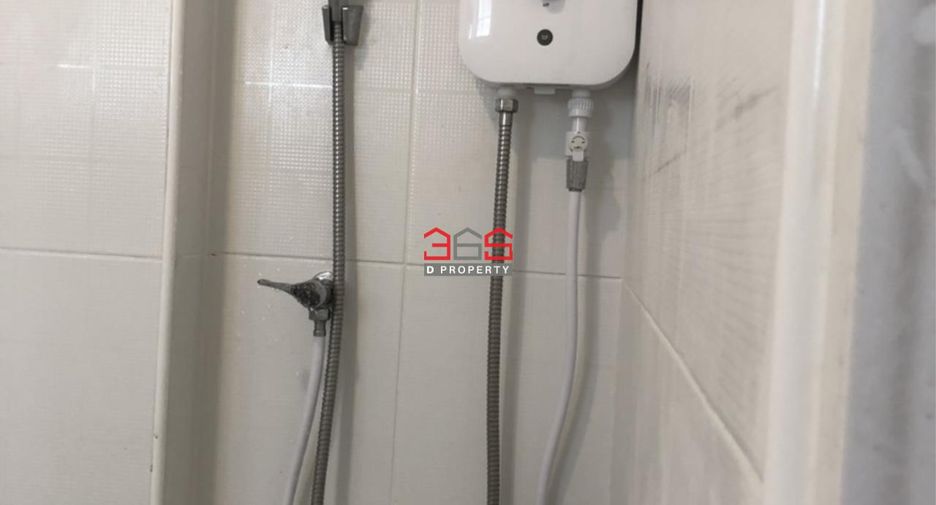 出售 3 卧室 联排别墅 在 Phra Khanong, 曼谷
