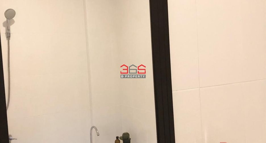 出售 3 卧室 联排别墅 在 Phra Khanong, 曼谷