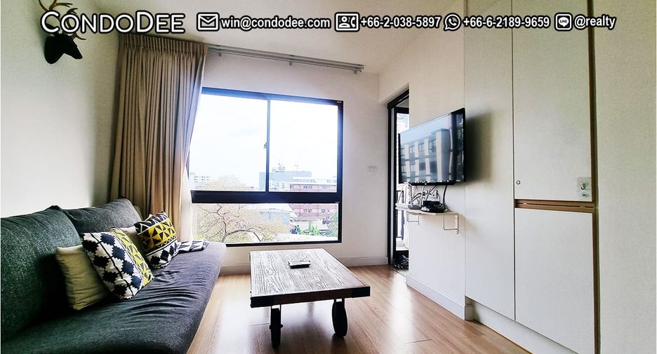 For sale 1 bed condo in Khlong Toei, Bangkok