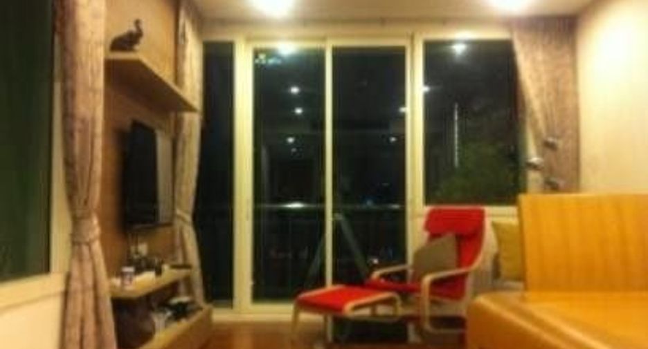 For rent 2 bed condo in Watthana, Bangkok