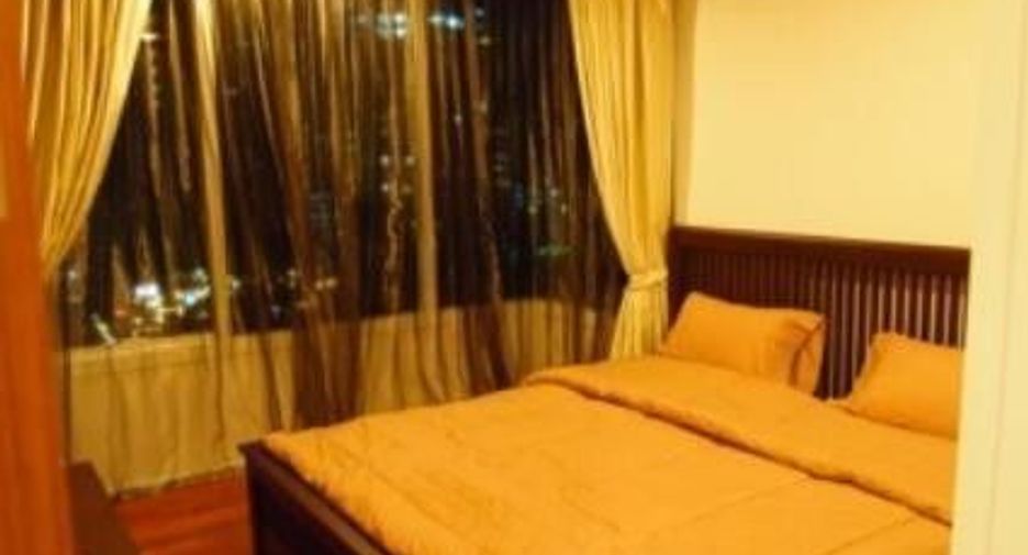 For rent 2 bed condo in Watthana, Bangkok