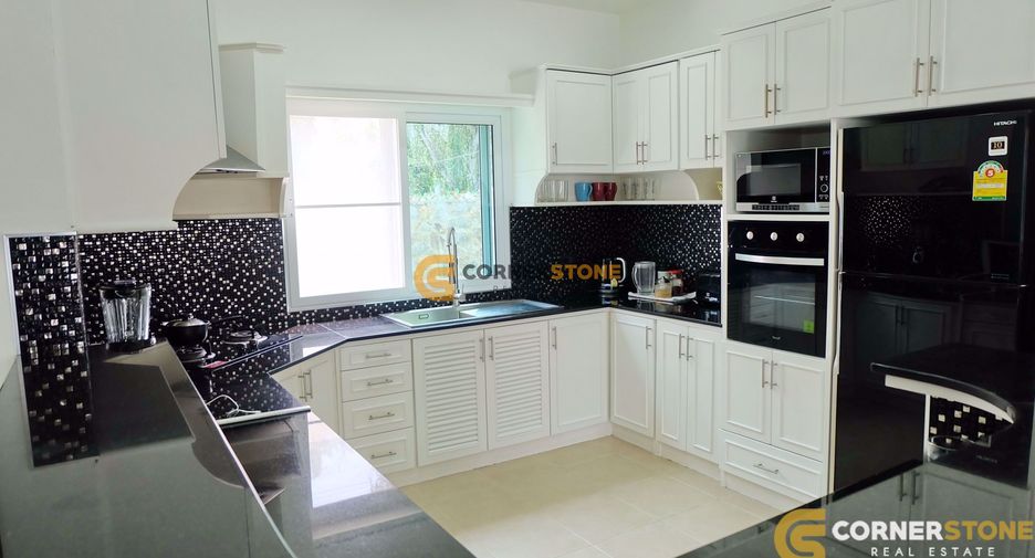 Haus zur Miete und zum Kauf mit 5 Zimmer in Bang Lamung, Chonburi