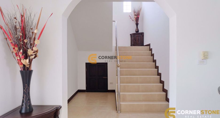 Haus zur Miete und zum Kauf mit 5 Zimmer in Bang Lamung, Chonburi