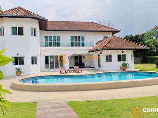 À louer et à vendre 5 chambres maison à Bang Lamung, Chonburi