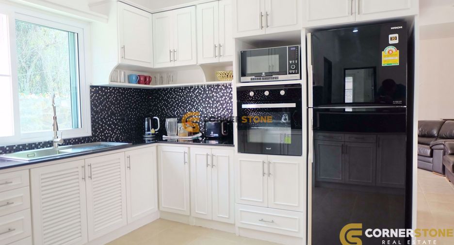 Haus zur Miete und zum Kauf mit 5 Zimmer in Bang Lamung, Chonburi