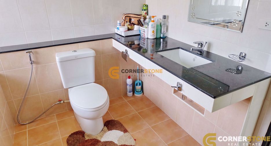 Haus zur Miete und zum Kauf mit 5 Zimmer in Bang Lamung, Chonburi
