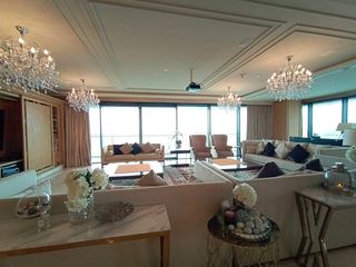 Condo en alquiler de 3 habitaciones en Pathum Wan, Bangkok