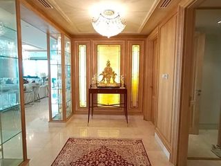 Condo en alquiler de 3 habitaciones en Pathum Wan, Bangkok