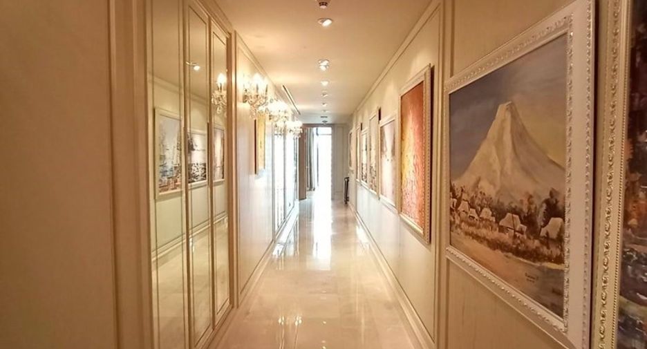 Condo en alquiler de 3 habitaciones en Pathum Wan, Bangkok