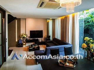 For rent and for sale 4 bed house in Khlong Toei, Bangkok