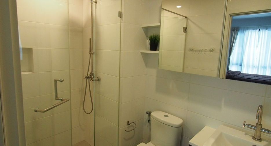 For sale studio condo in Phaya Thai, Bangkok