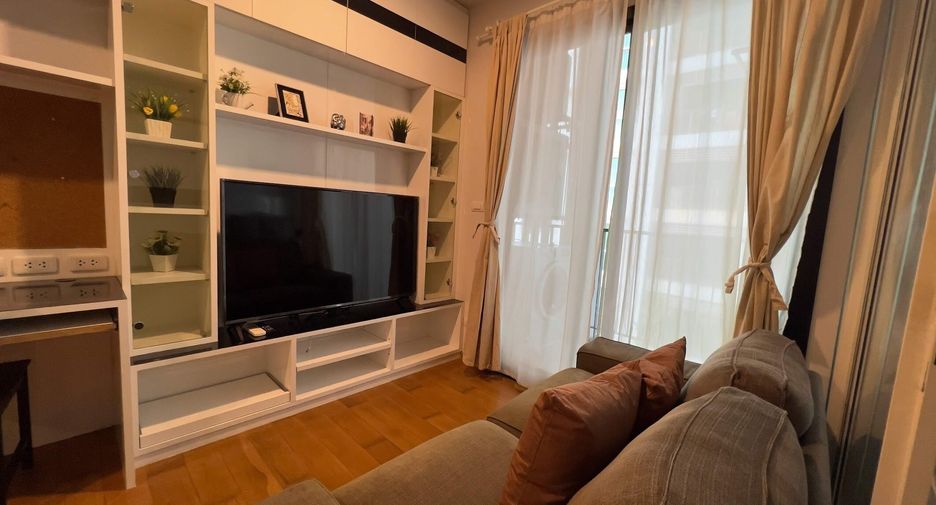 For sale studio condo in Phaya Thai, Bangkok