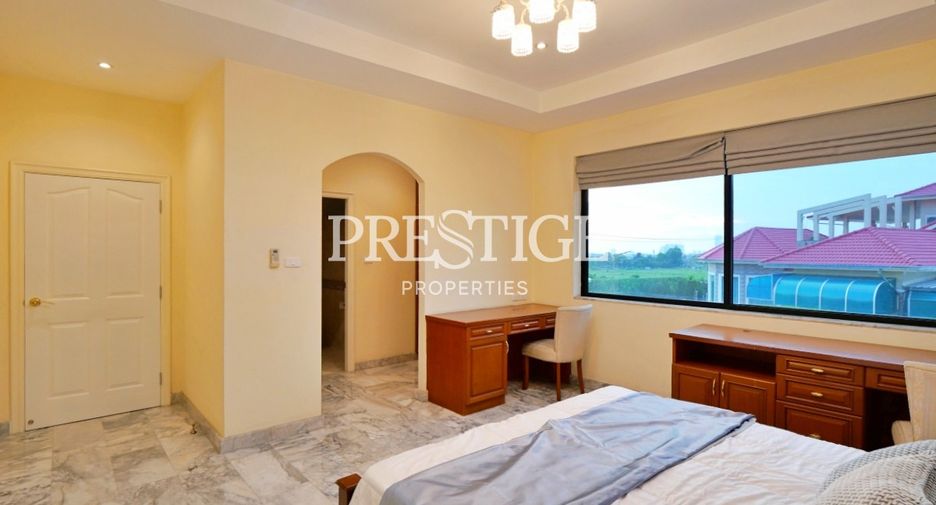 For sale 4 bedrooms house in Bang Lamung, Chonburi