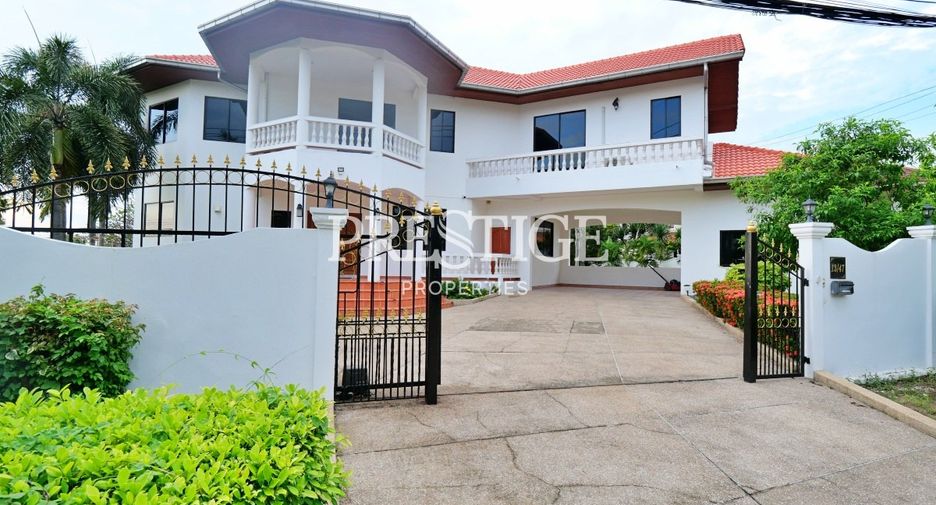 For sale 4 bedrooms house in Bang Lamung, Chonburi