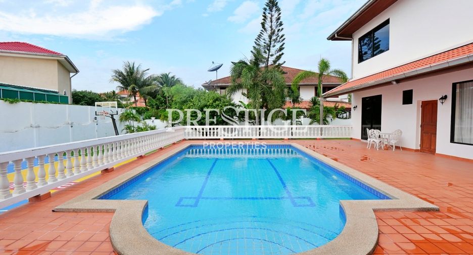 For sale 4 bedrooms house in Bang Lamung, Chonburi
