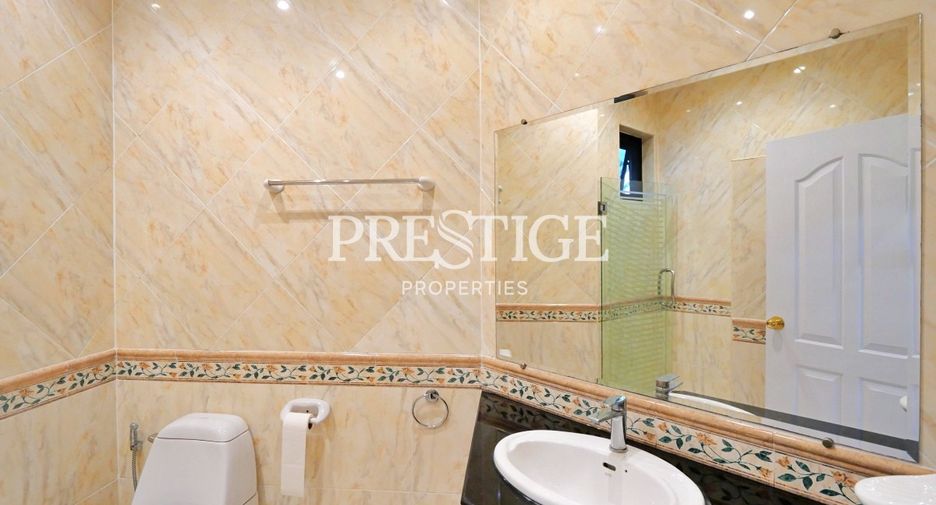 For sale 4 bedrooms house in Bang Lamung, Chonburi
