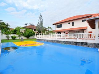 For sale and for rent 4 bed house in Central Pattaya, Pattaya