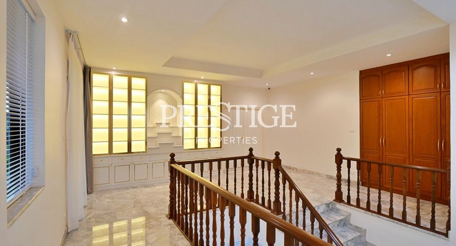 For sale 4 bedrooms house in Bang Lamung, Chonburi