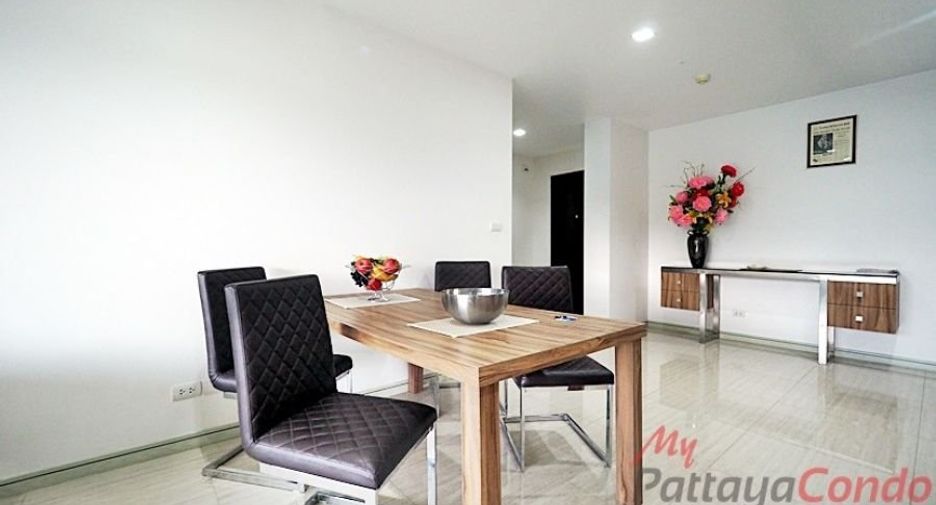 For sale 2 ベッドルーム condo in Bang Lamung, Chonburi