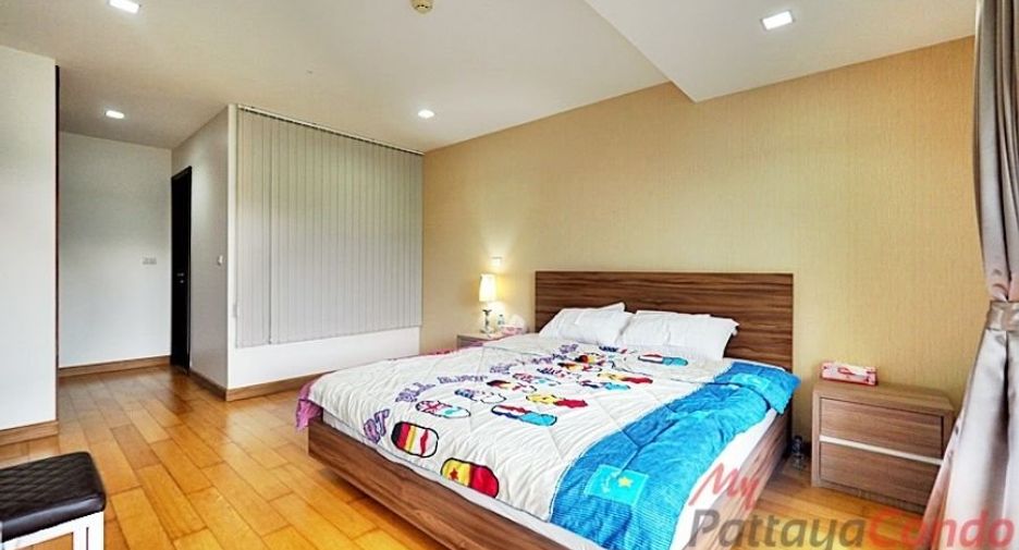 For sale 2 ベッドルーム condo in Bang Lamung, Chonburi