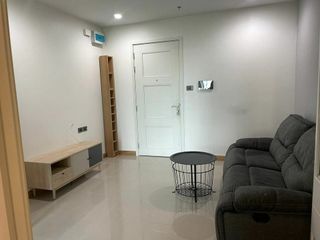 For sale 1 Beds condo in Huai Khwang, Bangkok
