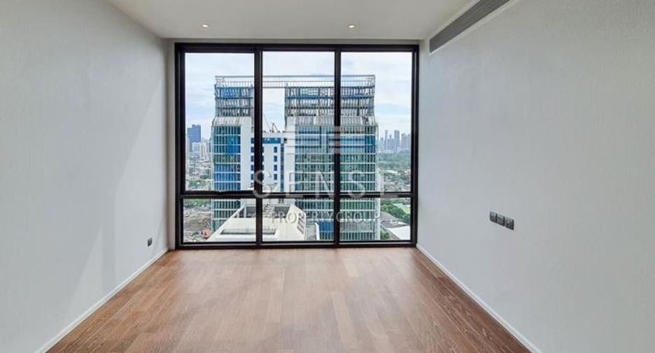 For sale 3 bedrooms condo in Pathum Wan, Bangkok