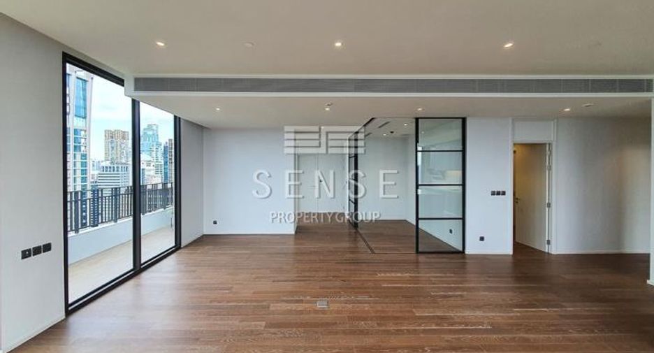 For sale 3 bedrooms condo in Pathum Wan, Bangkok