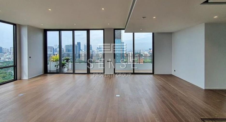 For sale 3 bedrooms condo in Pathum Wan, Bangkok