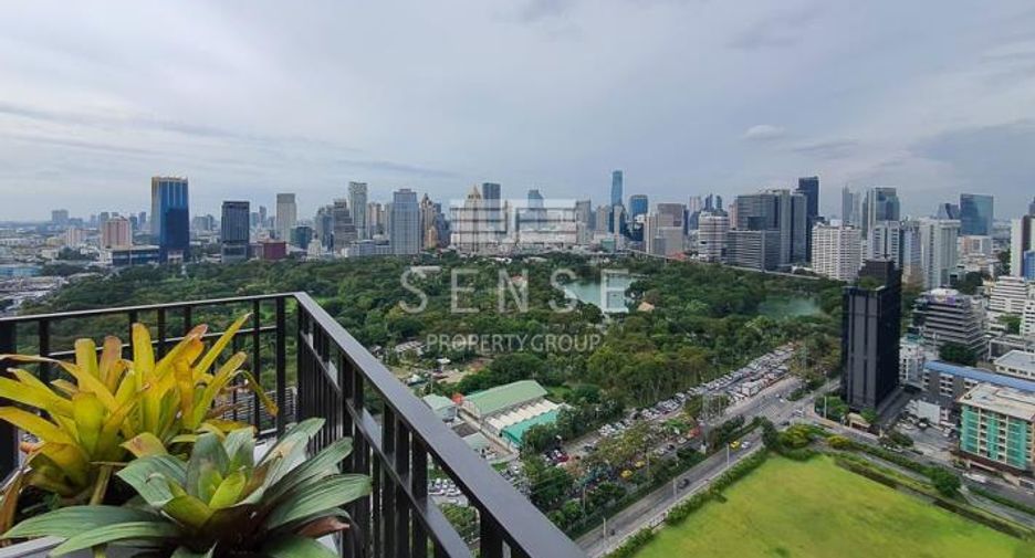 For sale 3 bedrooms condo in Pathum Wan, Bangkok