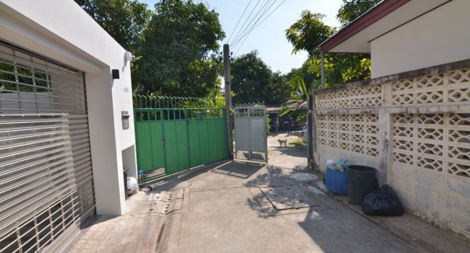 For sale land in Phaya Thai, Bangkok