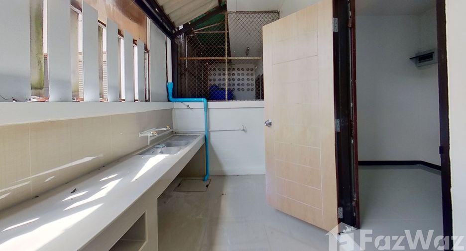 For sale 2 bed townhouse in San Sai, Chiang Mai