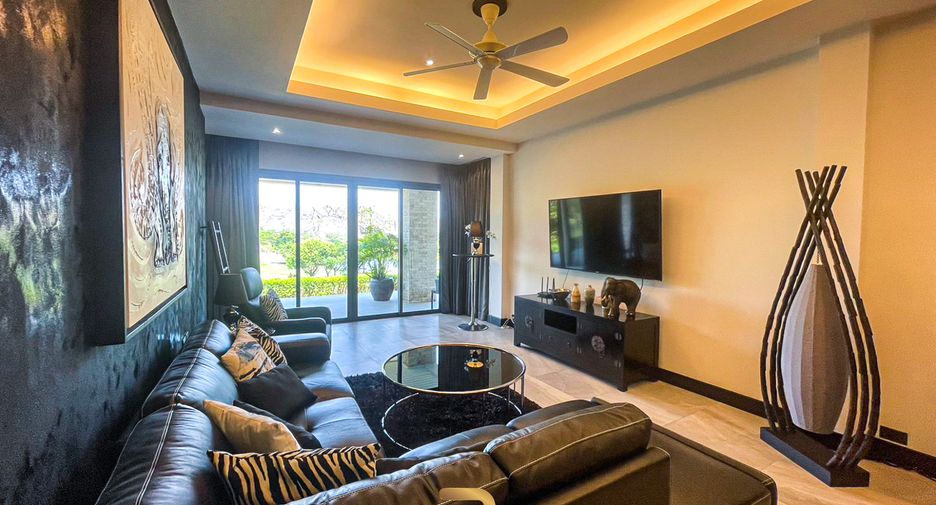 For sale 4 bedrooms villa in Hua Hin, Prachuap Khiri Khan