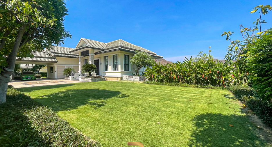 For sale 4 bedrooms villa in Hua Hin, Prachuap Khiri Khan