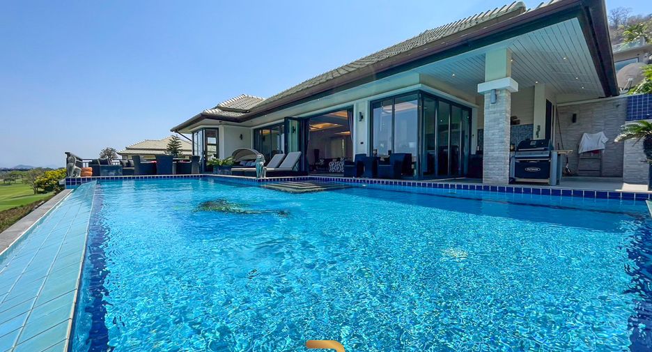 For sale 4 bedrooms villa in Hua Hin, Prachuap Khiri Khan