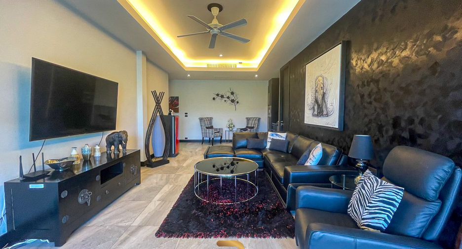 For sale 4 bedrooms villa in Hua Hin, Prachuap Khiri Khan