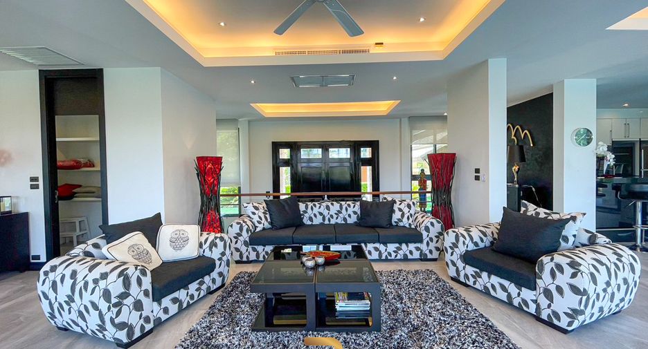 For sale 4 bedrooms villa in Hua Hin, Prachuap Khiri Khan