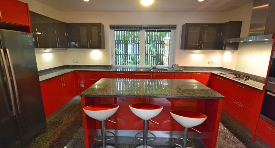 For sale 25 bedrooms retail Space in Kathu, Phuket