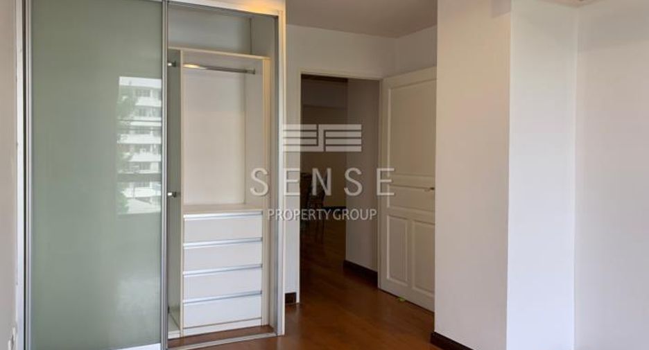 For sale 2 bedrooms condo in Watthana, Bangkok