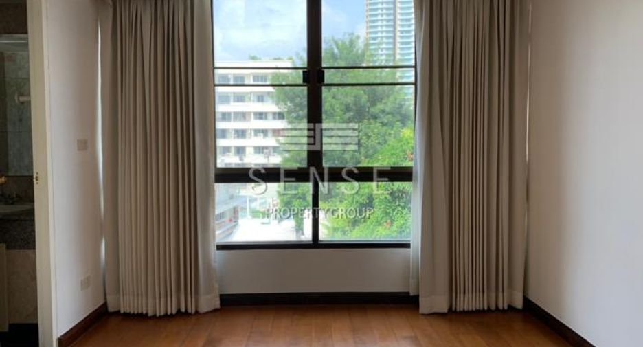 For sale 2 bedrooms condo in Watthana, Bangkok