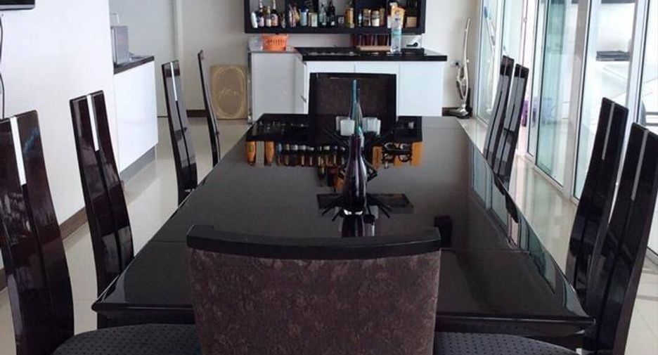 For sale 4 bedrooms condo in Sattahip, Chonburi