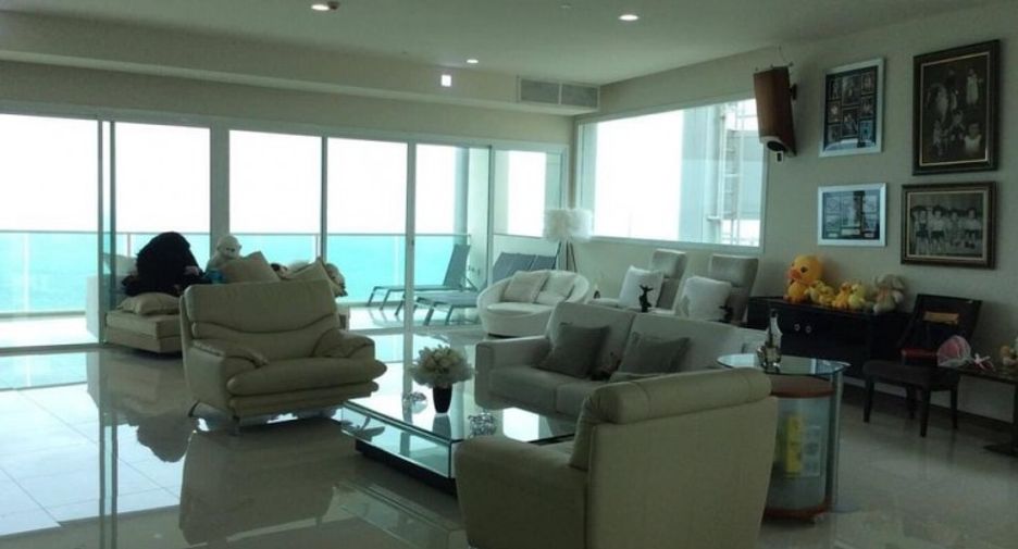 For sale 4 bedrooms condo in Sattahip, Chonburi