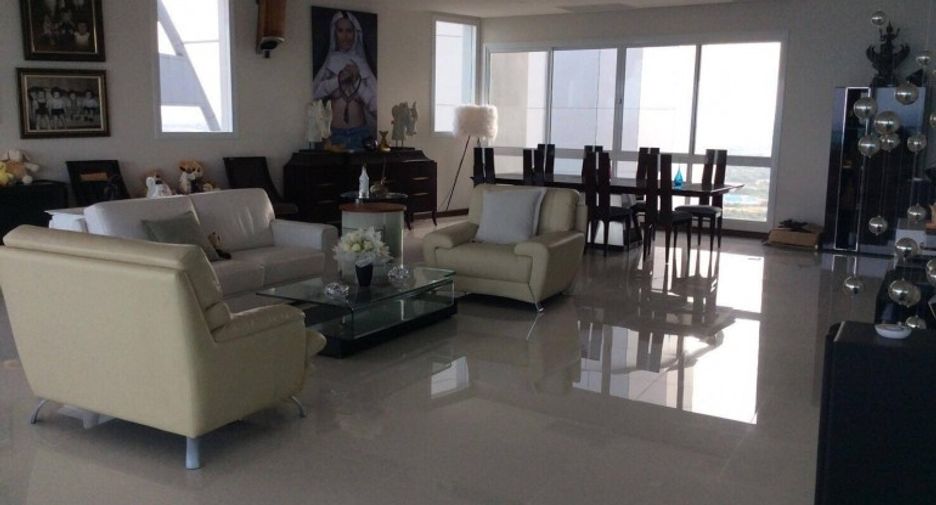 For sale 4 bedrooms condo in Sattahip, Chonburi