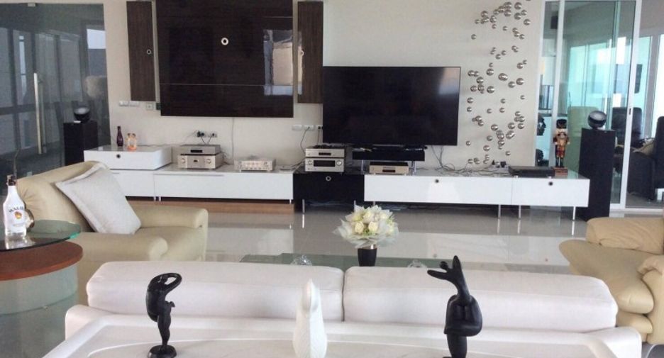 For sale 4 bedrooms condo in Sattahip, Chonburi